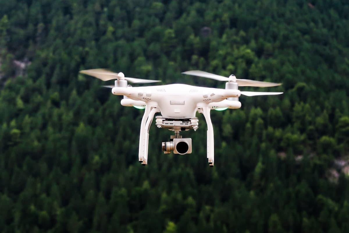 SkyDancer Mini Drone — Foldable 4K drone that flies itself steady