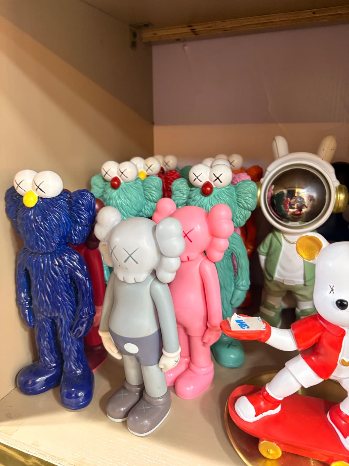 Room decor — Sipsons
